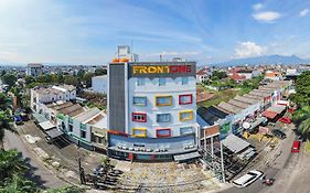 Front One Budget Malang By Azana